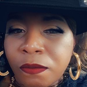 Meet your Posher, Tomeka